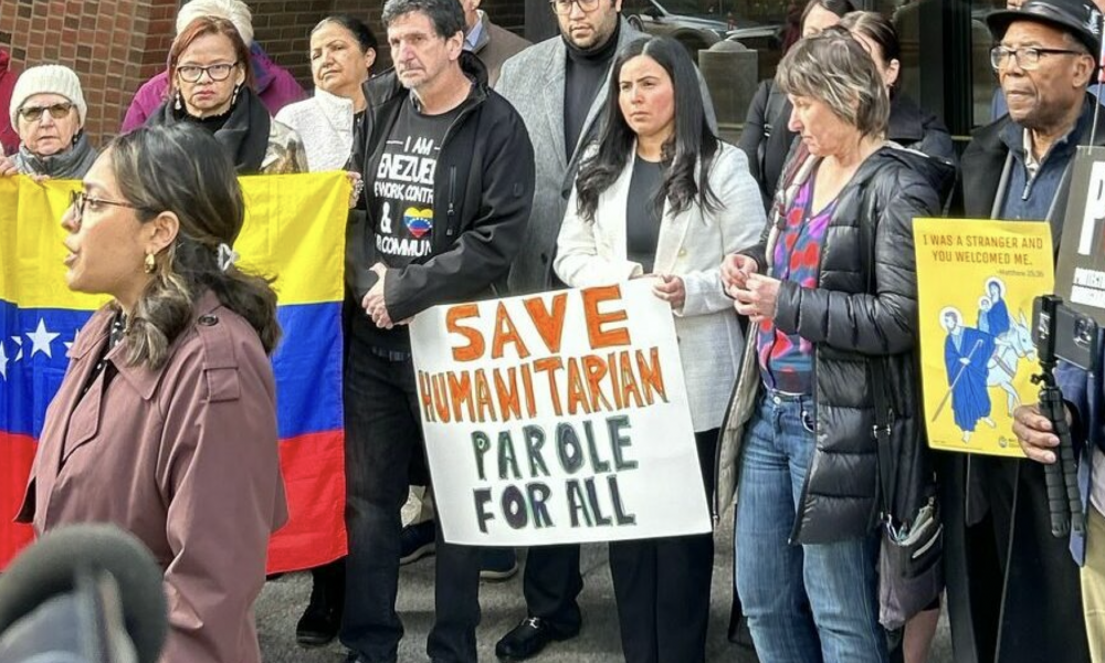 El parole humanitario, más cerca de regresar tras decisión judicial
