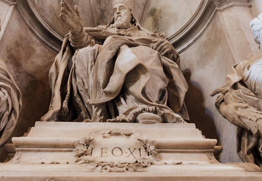 the tomb of pope leon xi basilica di san pietro vatican