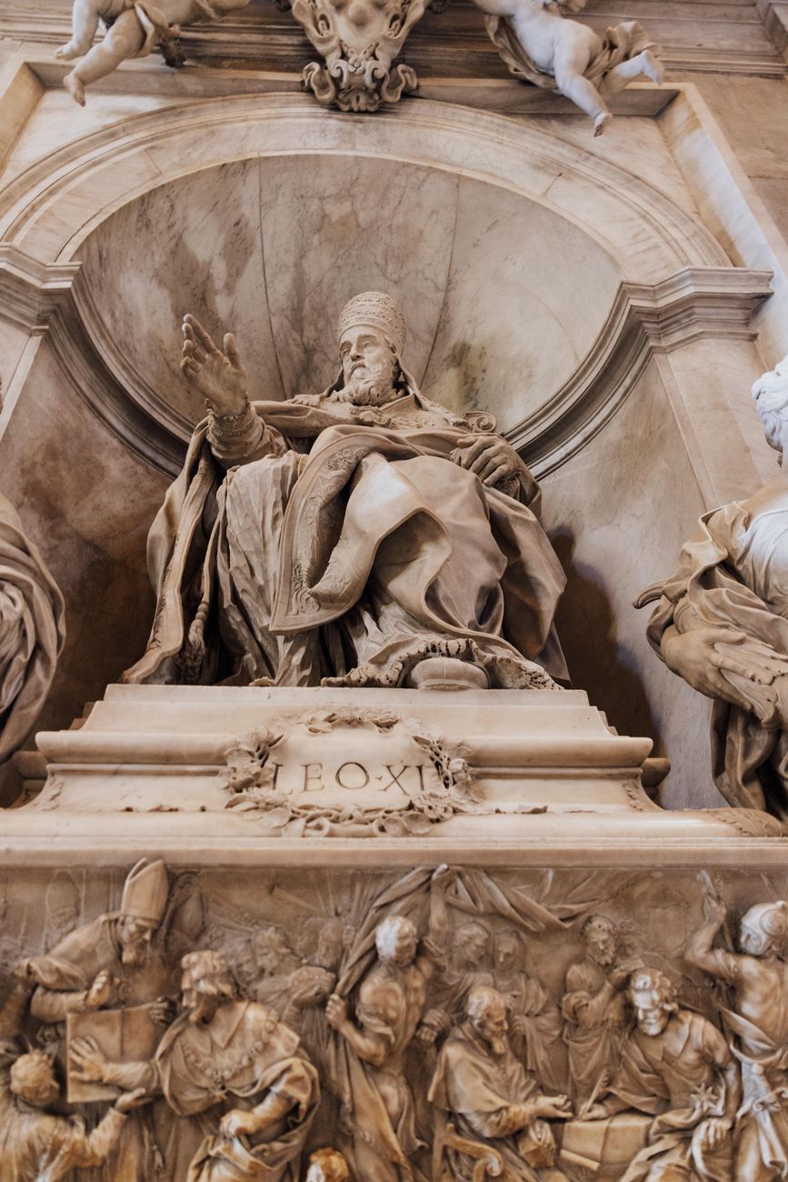 the tomb of pope leon xi basilica di san pietro vatican