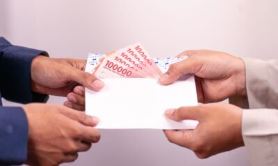 envelope exchange with indonesian rupiah